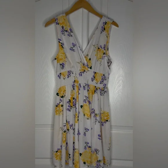 Floral Sleeveless Dress - Picture 1 of 2